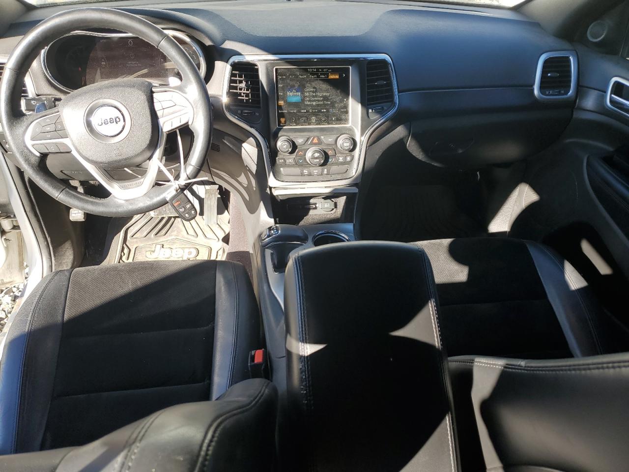 JEEP GRAND CHEROKEE LAREDO