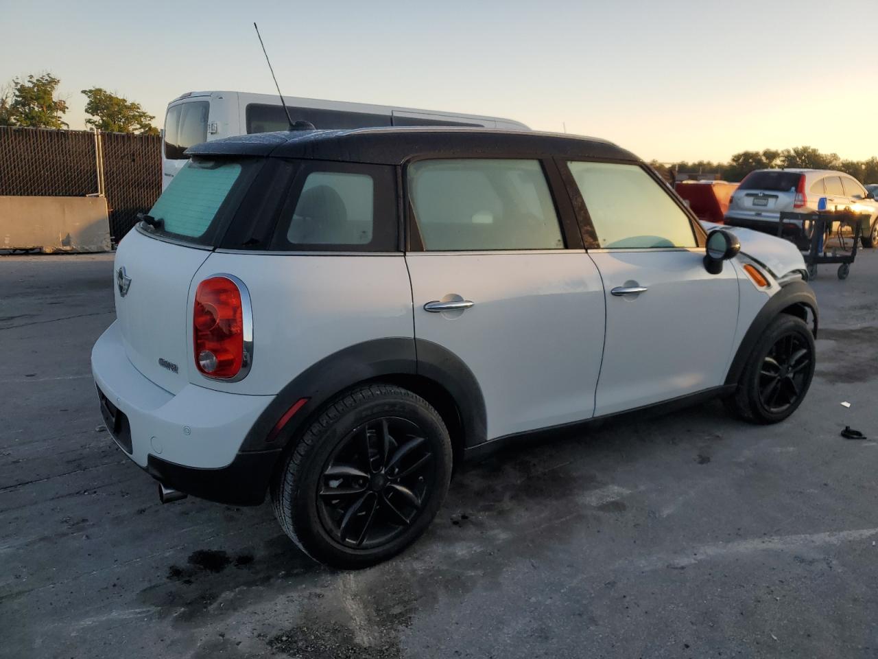 MINI COOPER COUNTRYMAN