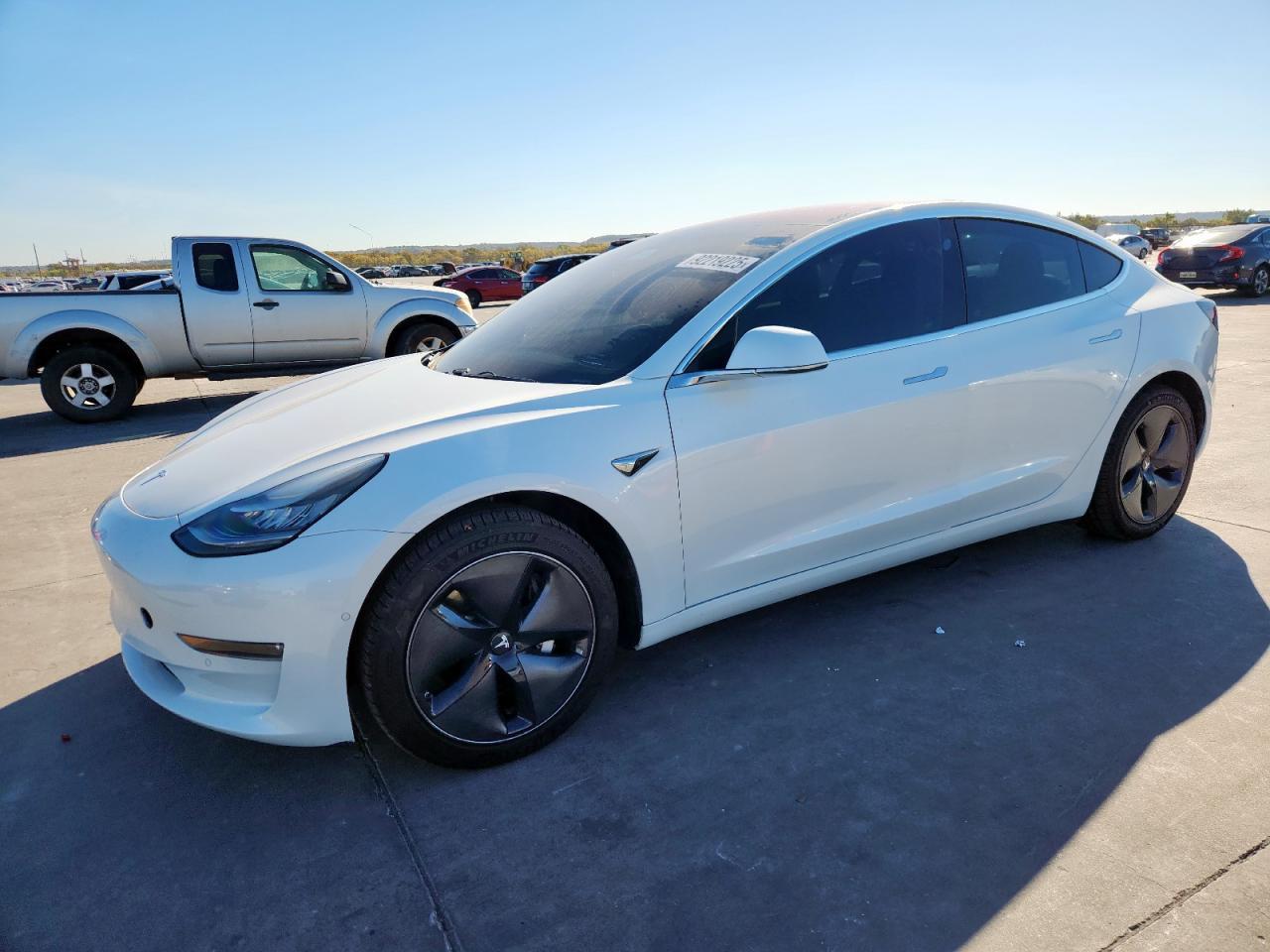 Lot #3287436991 2018 TESLA MODEL 3