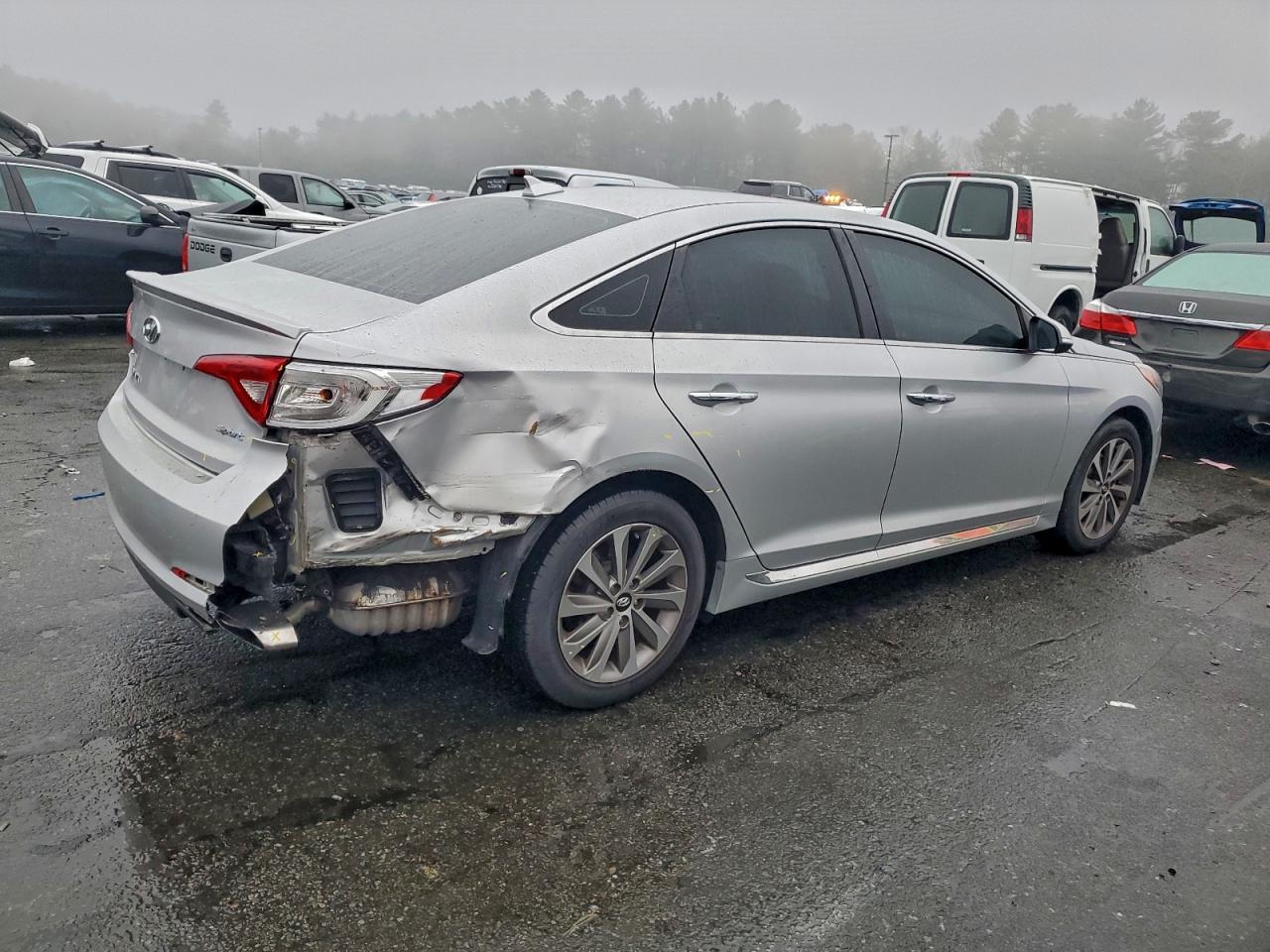 HYUNDAI SONATA SPORT