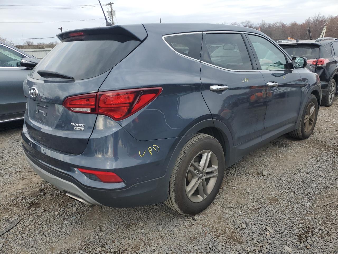 Lot #3311676229 2018 HYUNDAI SANTA FE S