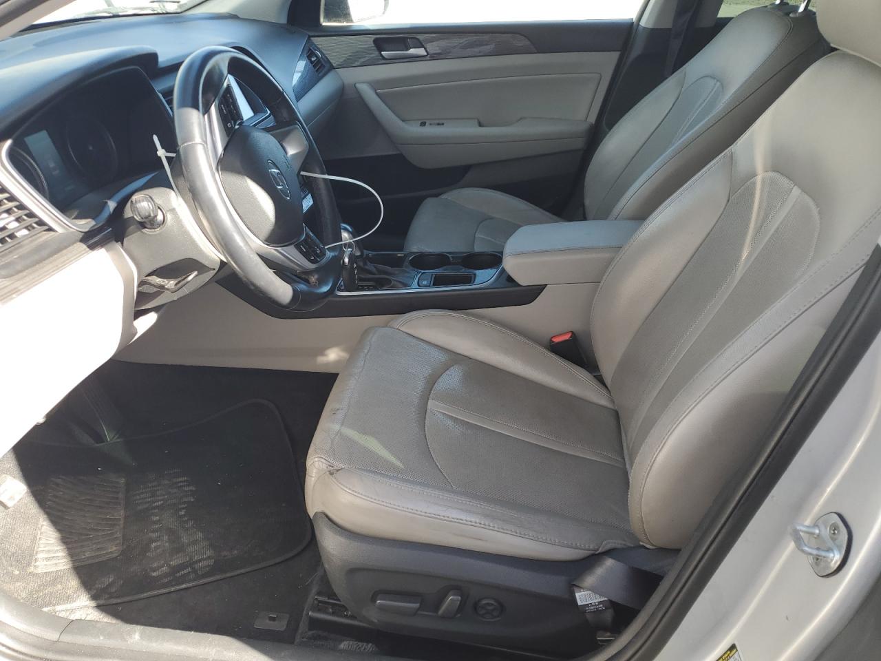 HYUNDAI SONATA SPORT