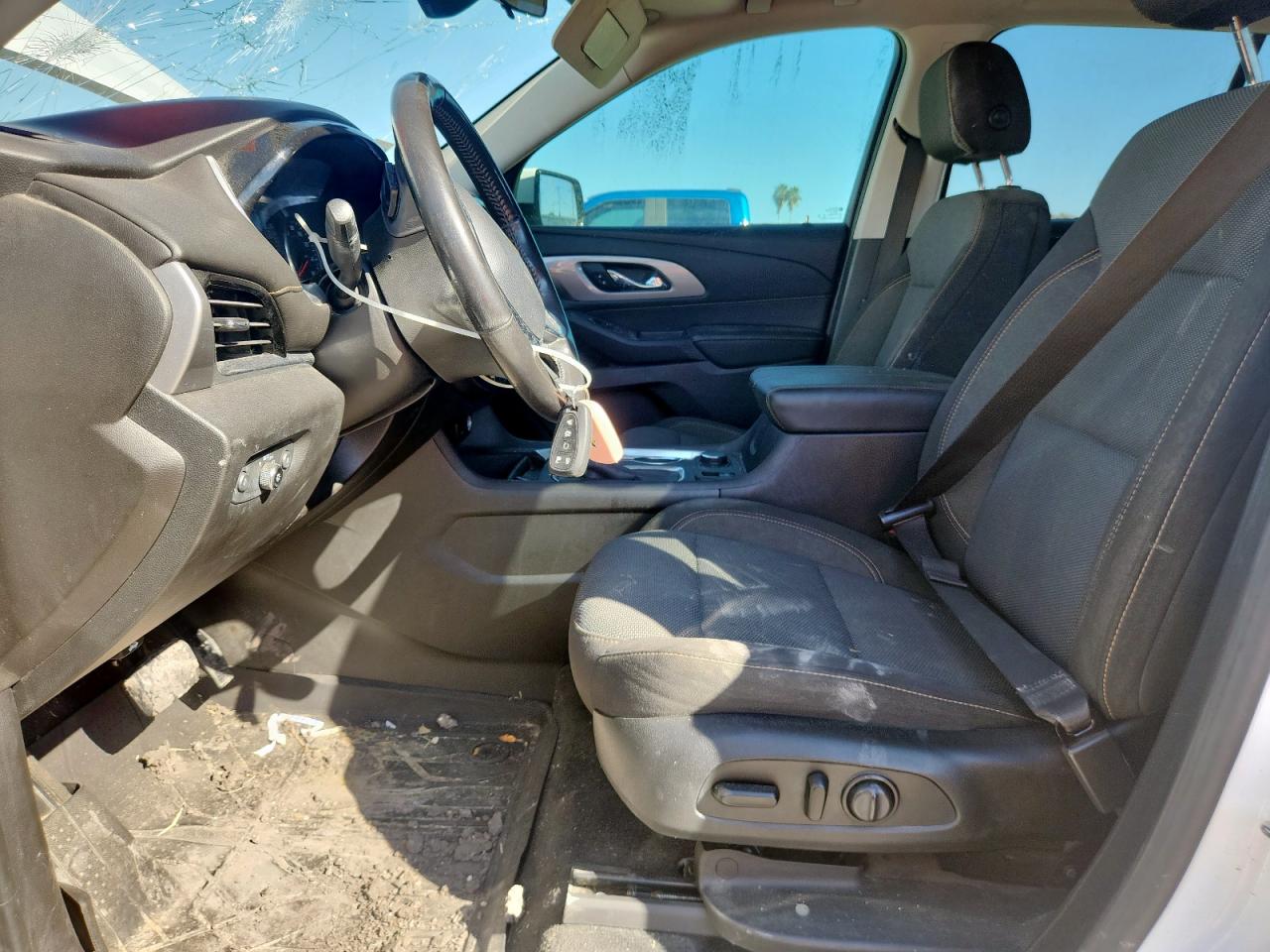 CHEVROLET TRAVERSE LT