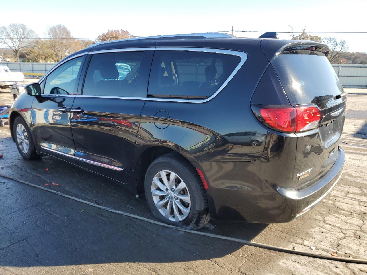 CHRYSLER PACIFICA TOURING L