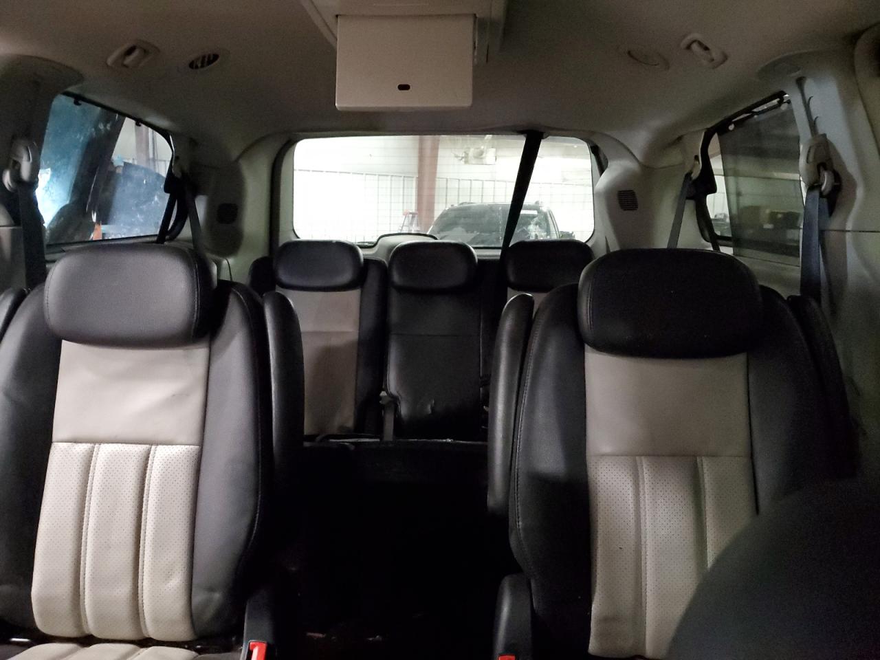 CHRYSLER TOWN & COUNTRY TOURING PLUS