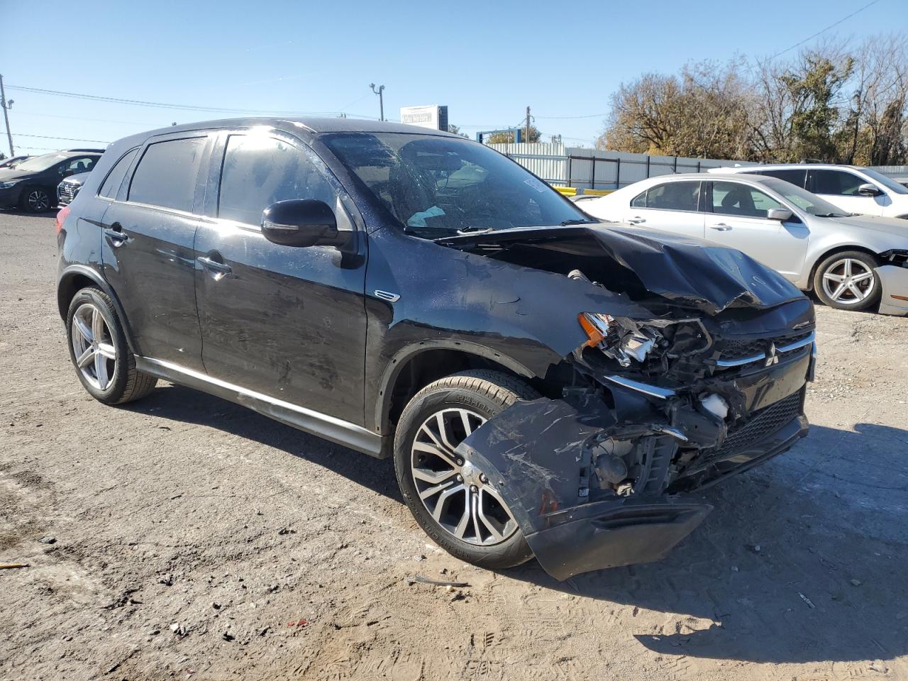 MITSUBISHI OUTLANDER ES