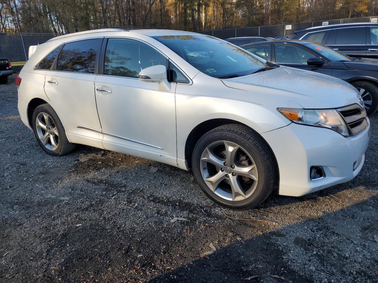 TOYOTA VENZA LE