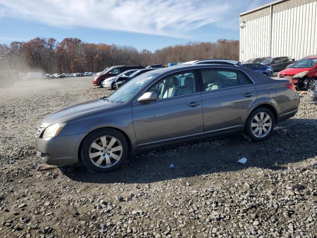 2005 TOYOTA AVALON XL #3293524430