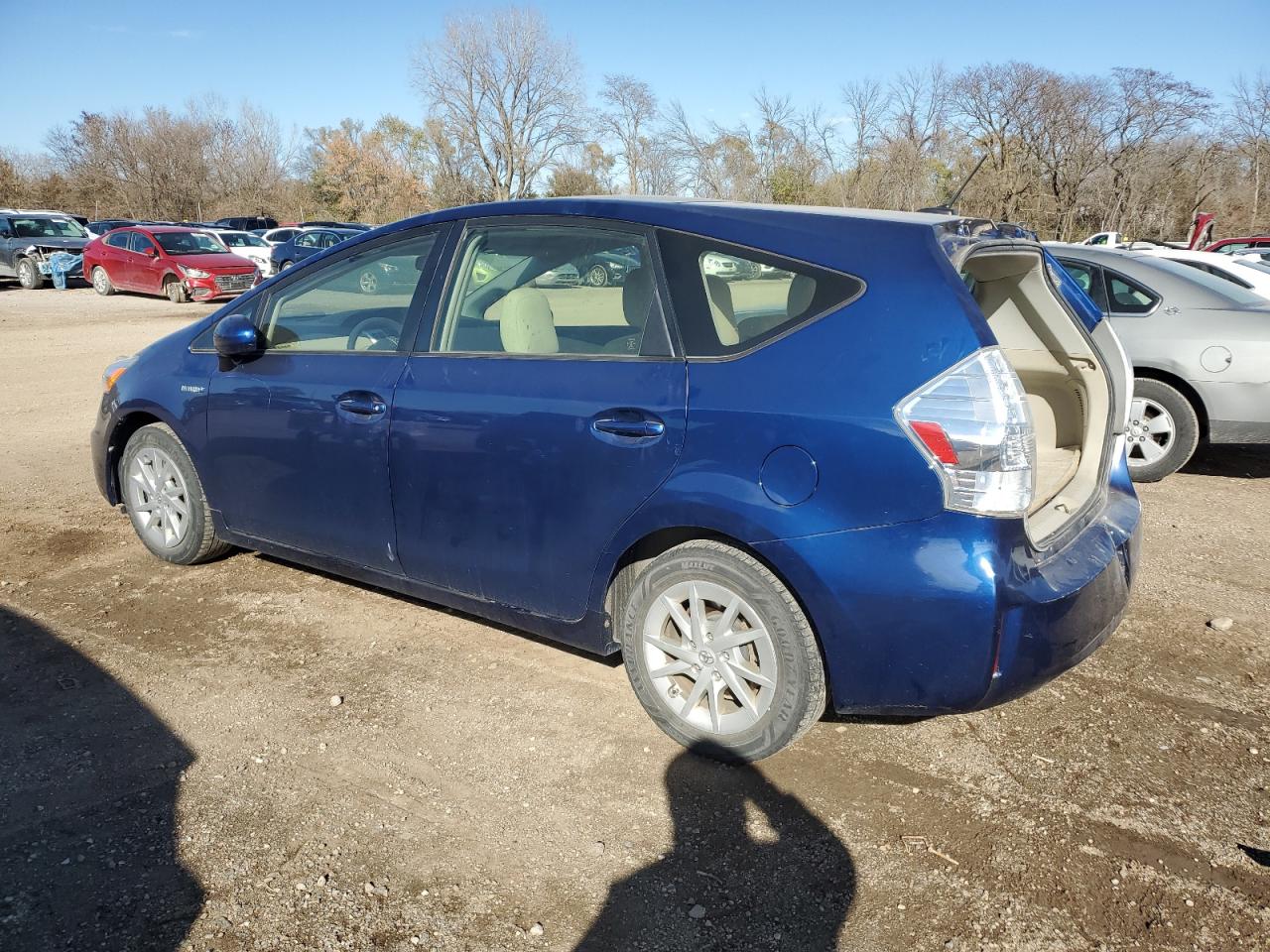 TOYOTA PRIUS V