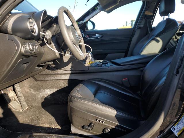 2017 ALFA ROMEO GIULIA Q4 ZARFAEDN0H7528611