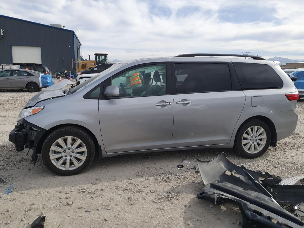 TOYOTA SIENNA XLE