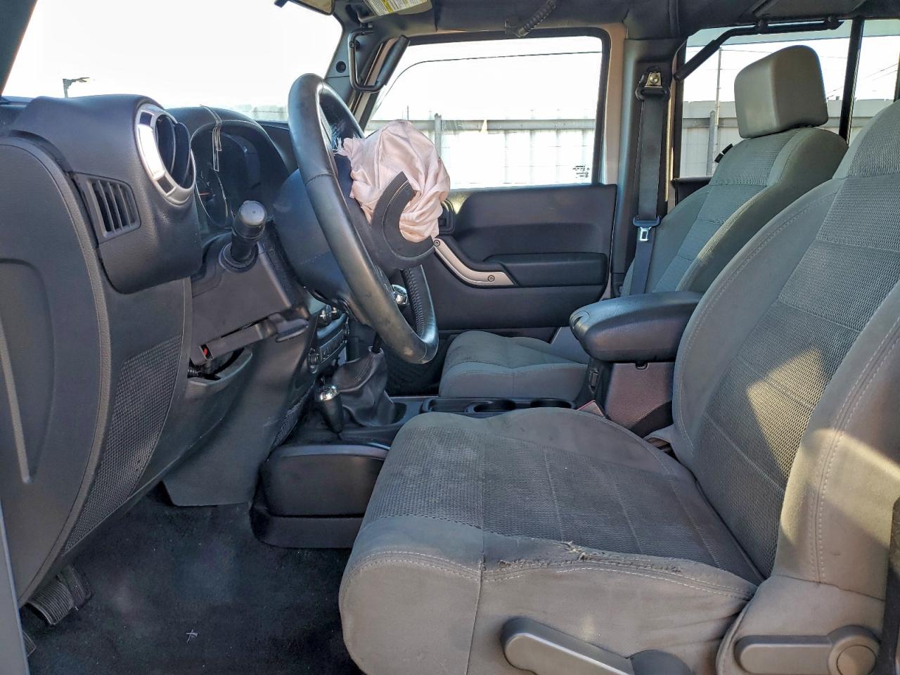 JEEP WRANGLER SAHARA