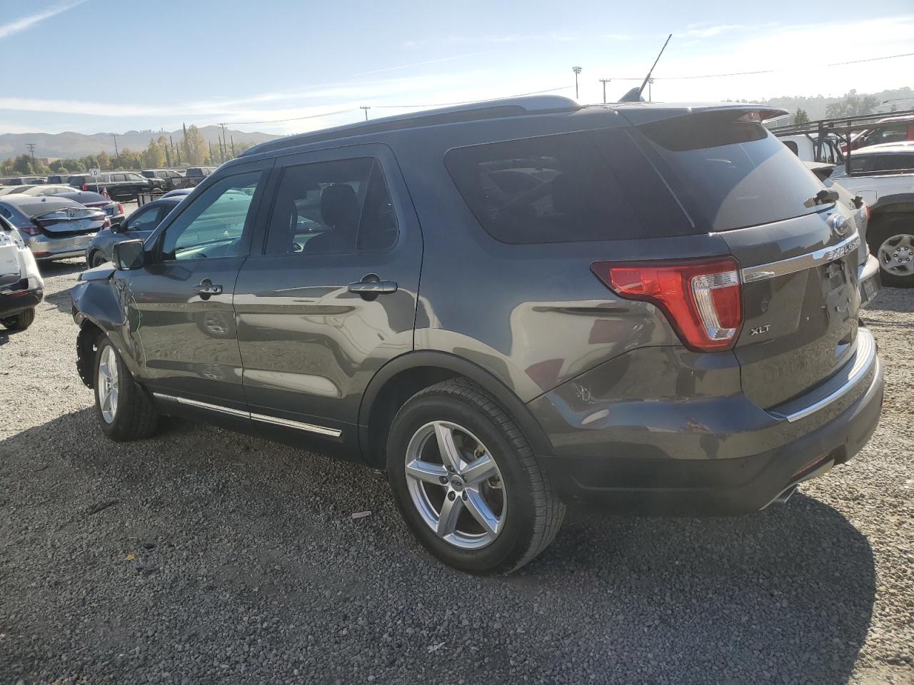 FORD EXPLORER XLT