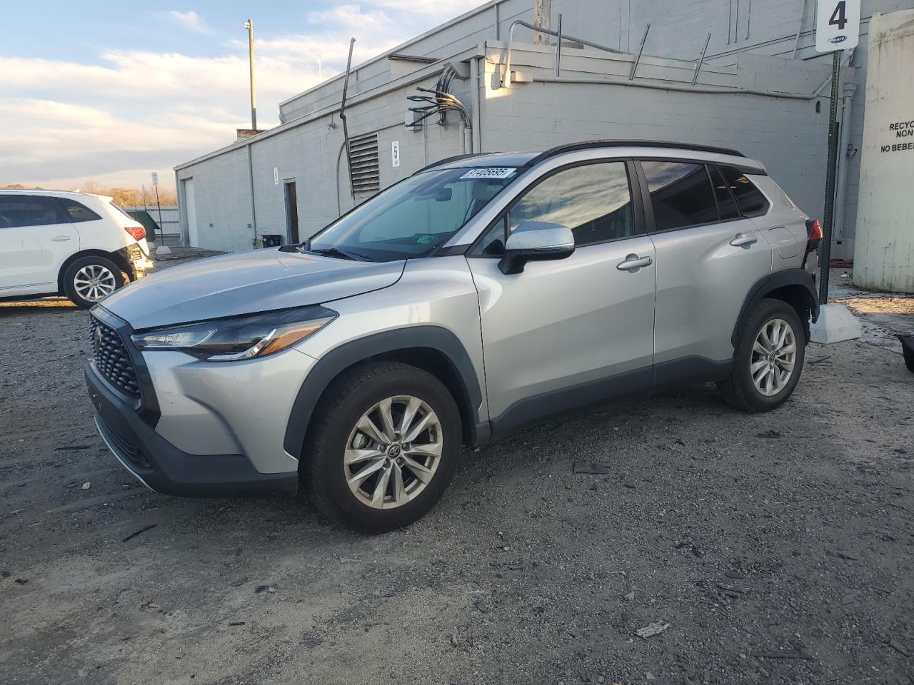 TOYOTA COROLLA CROSS LE