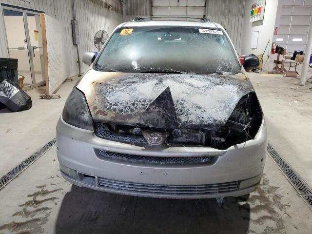 2004 TOYOTA SIENNA XLE #3301962425