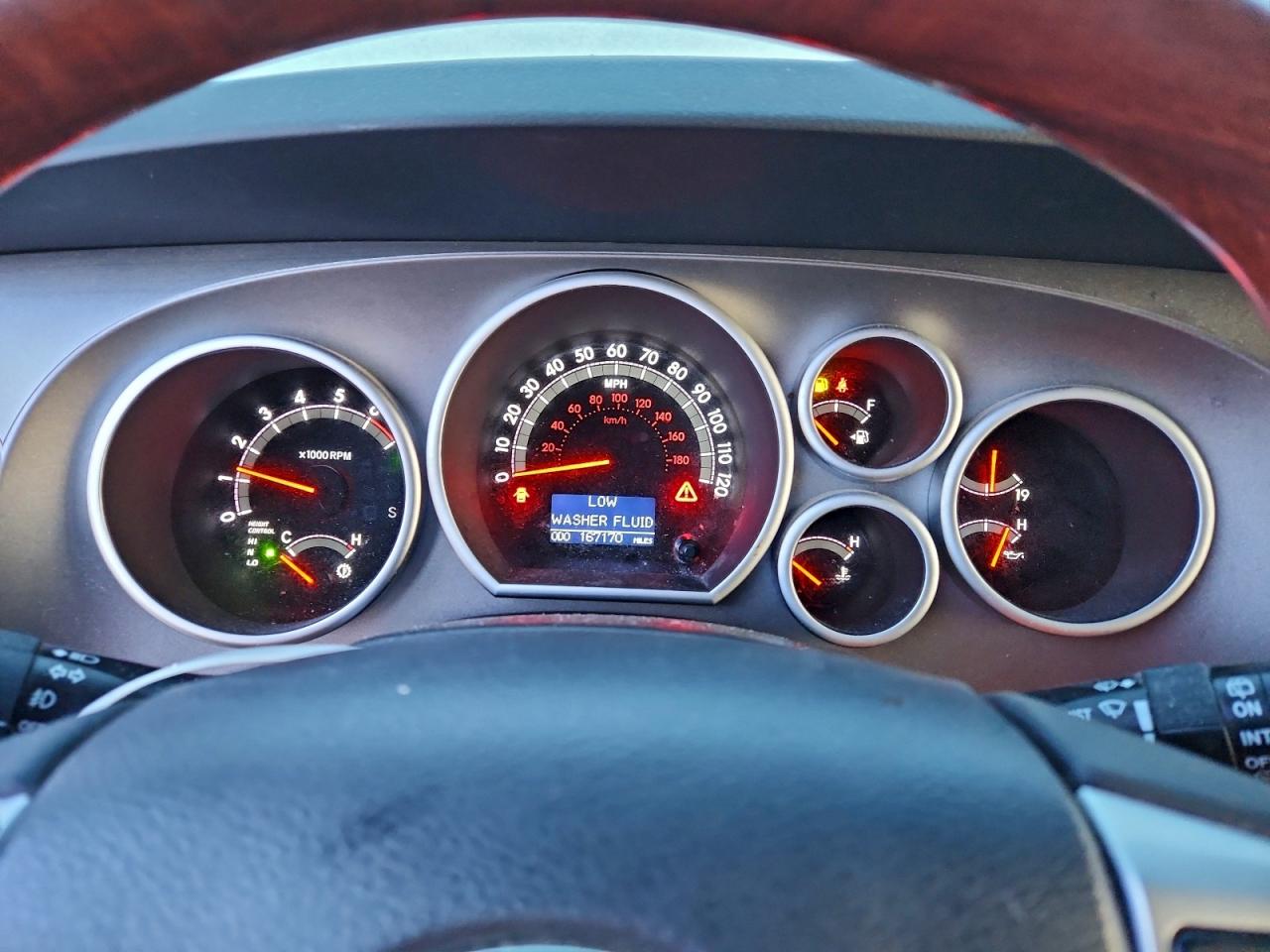 TOYOTA SEQUOIA PLATINUM