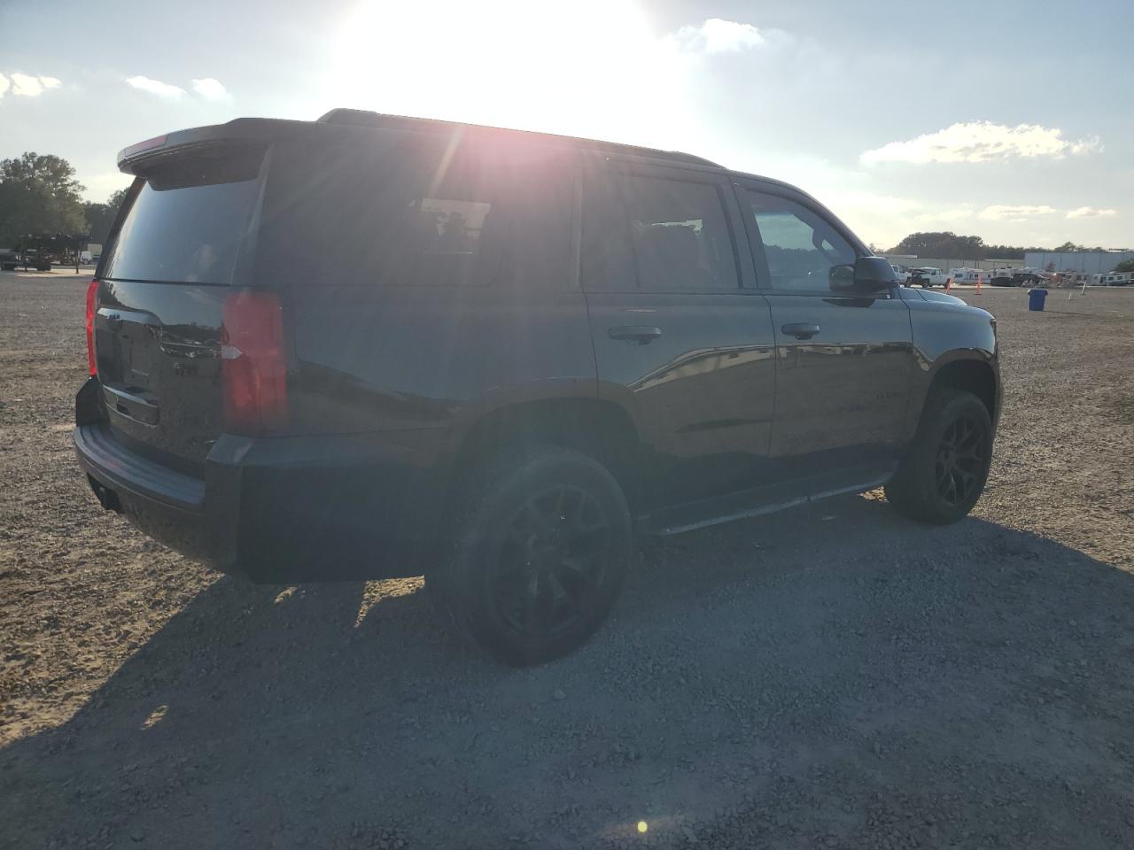 CHEVROLET TAHOE C1500 LS