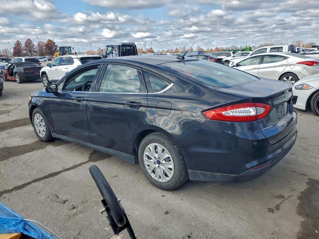 FORD FUSION S