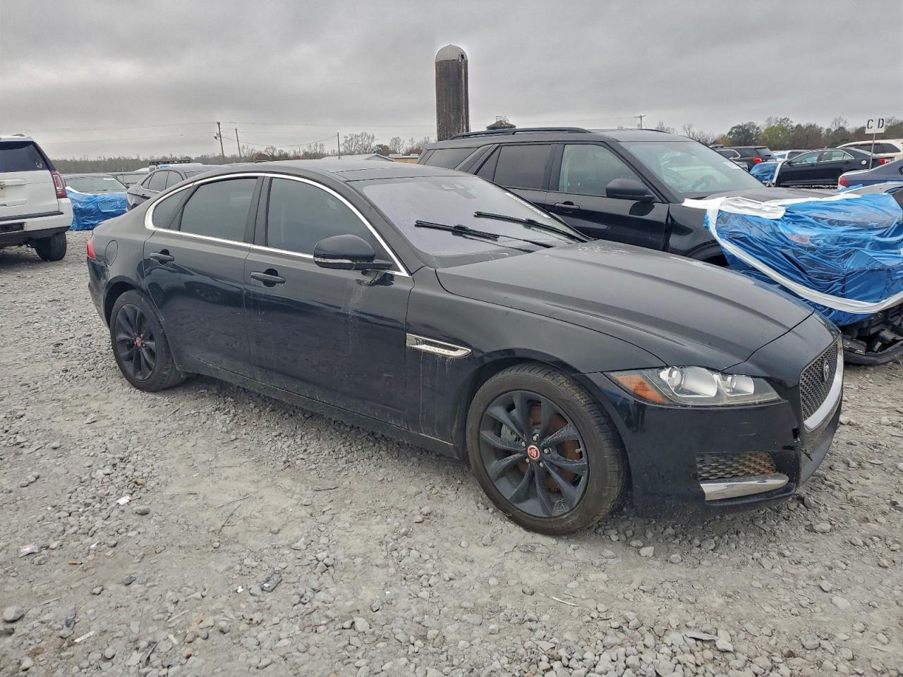JAGUAR XF PREMIUM