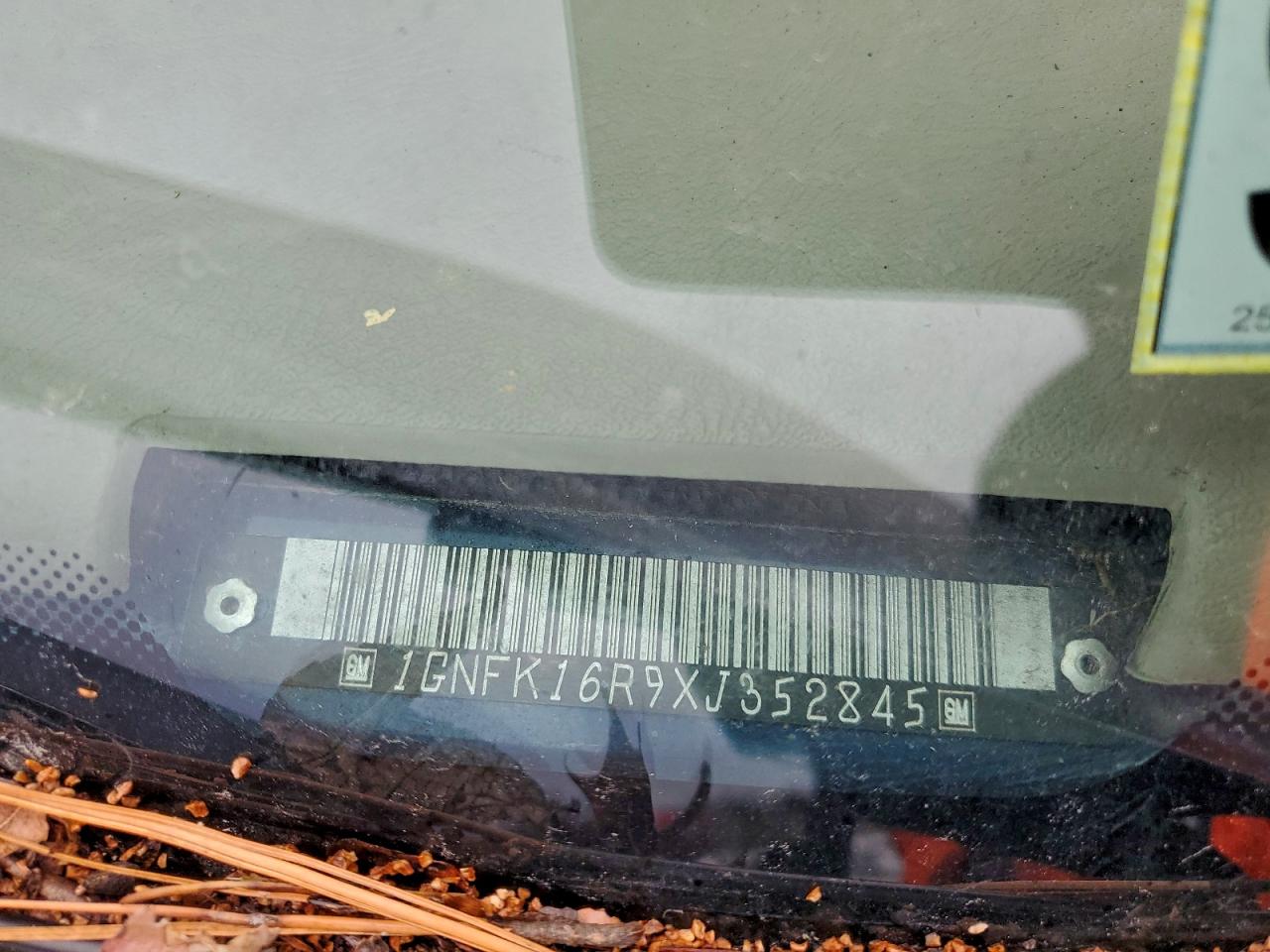 Lot #3302885906 1999 CHEVROLET SUBURBAN K