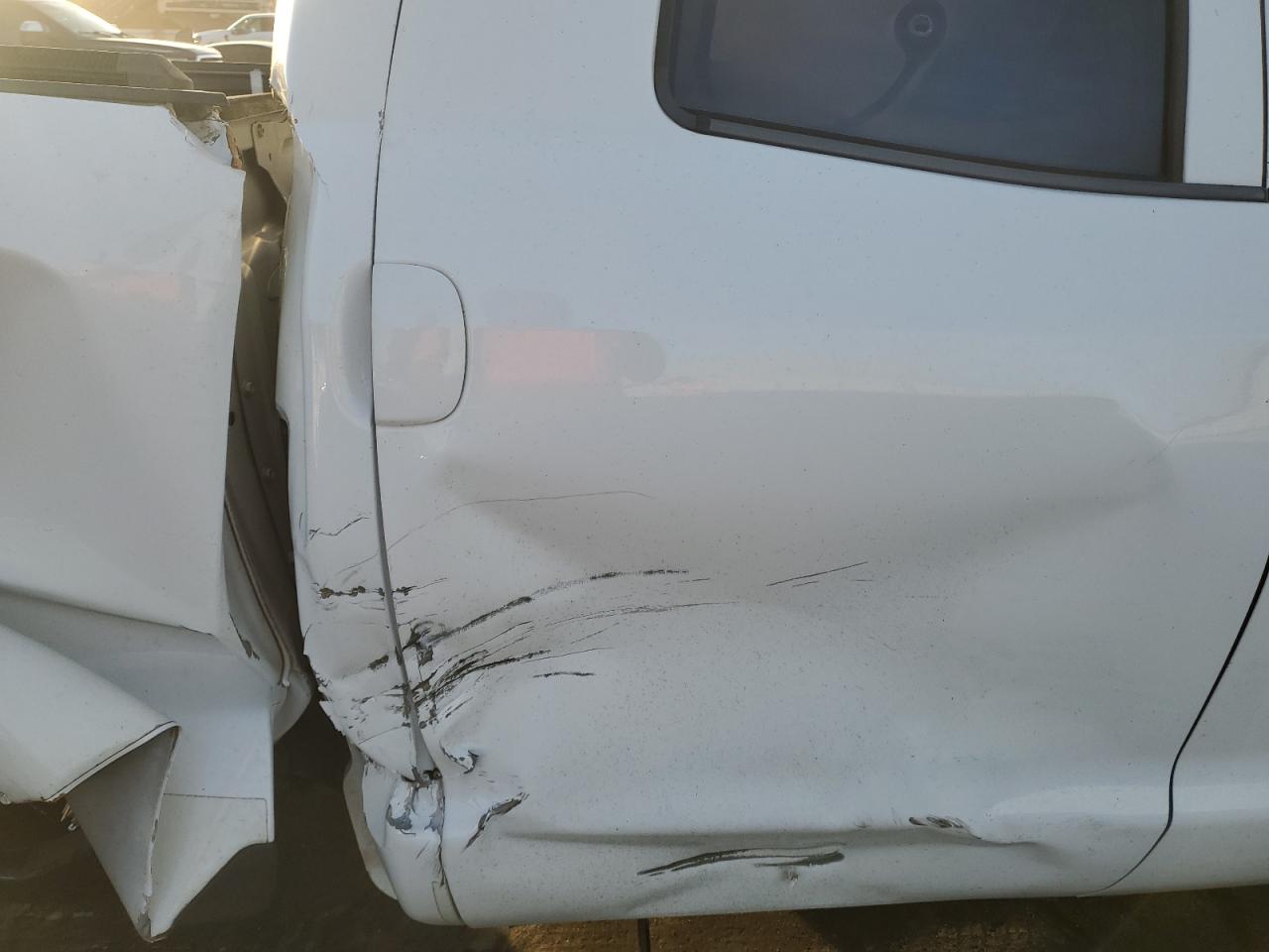 TOYOTA TUNDRA DOUBLE CAB SR