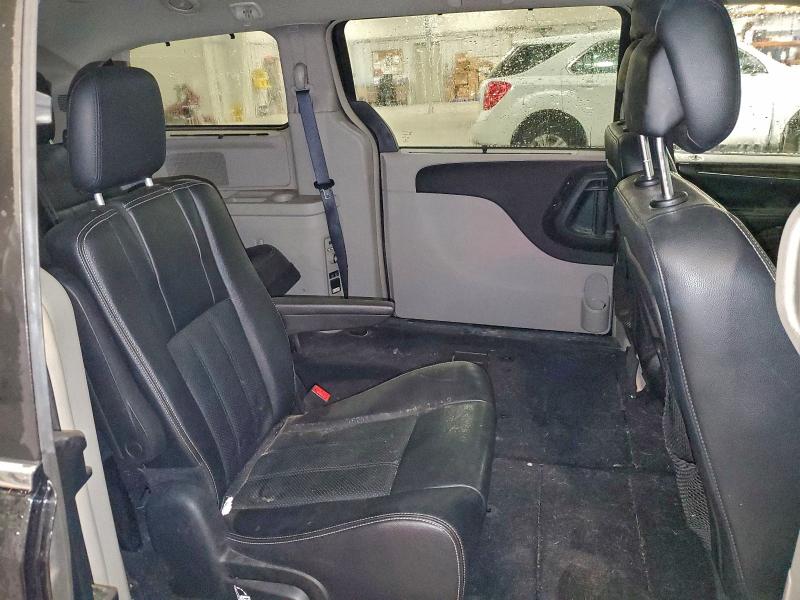 2015 CHRYSLER TOWN & COU #3309524566