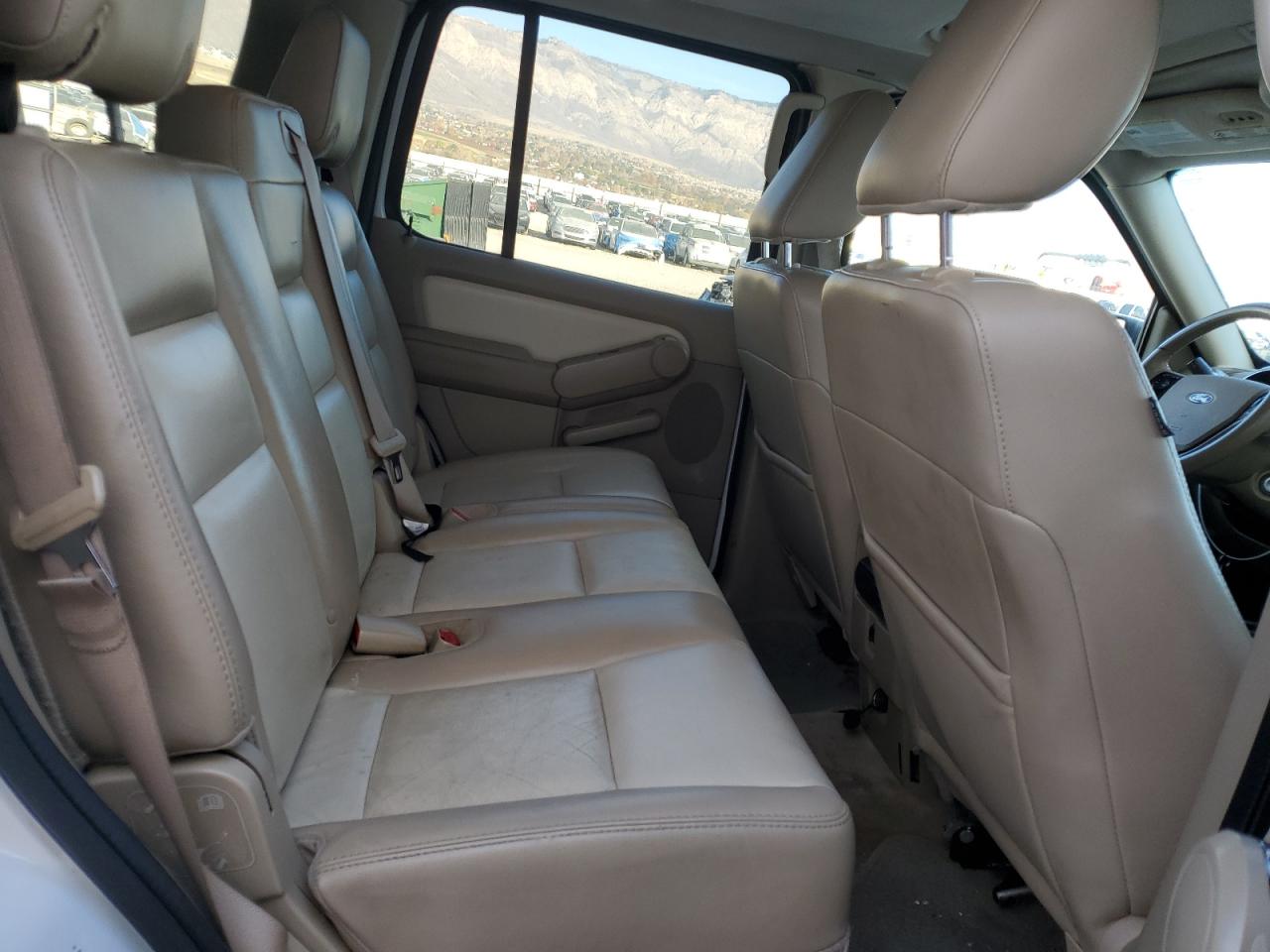 FORD EXPLORER EDDIE BAUER