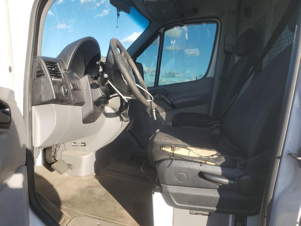 Lot #3284569146 2014 FREIGHTLINER SPRINTER 2