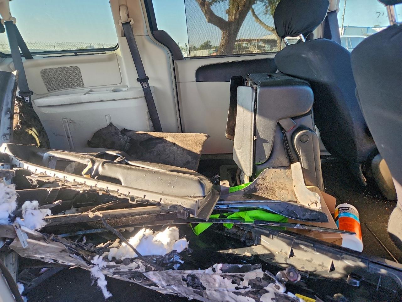 CHRYSLER TOWN & COUNTRY TOURING