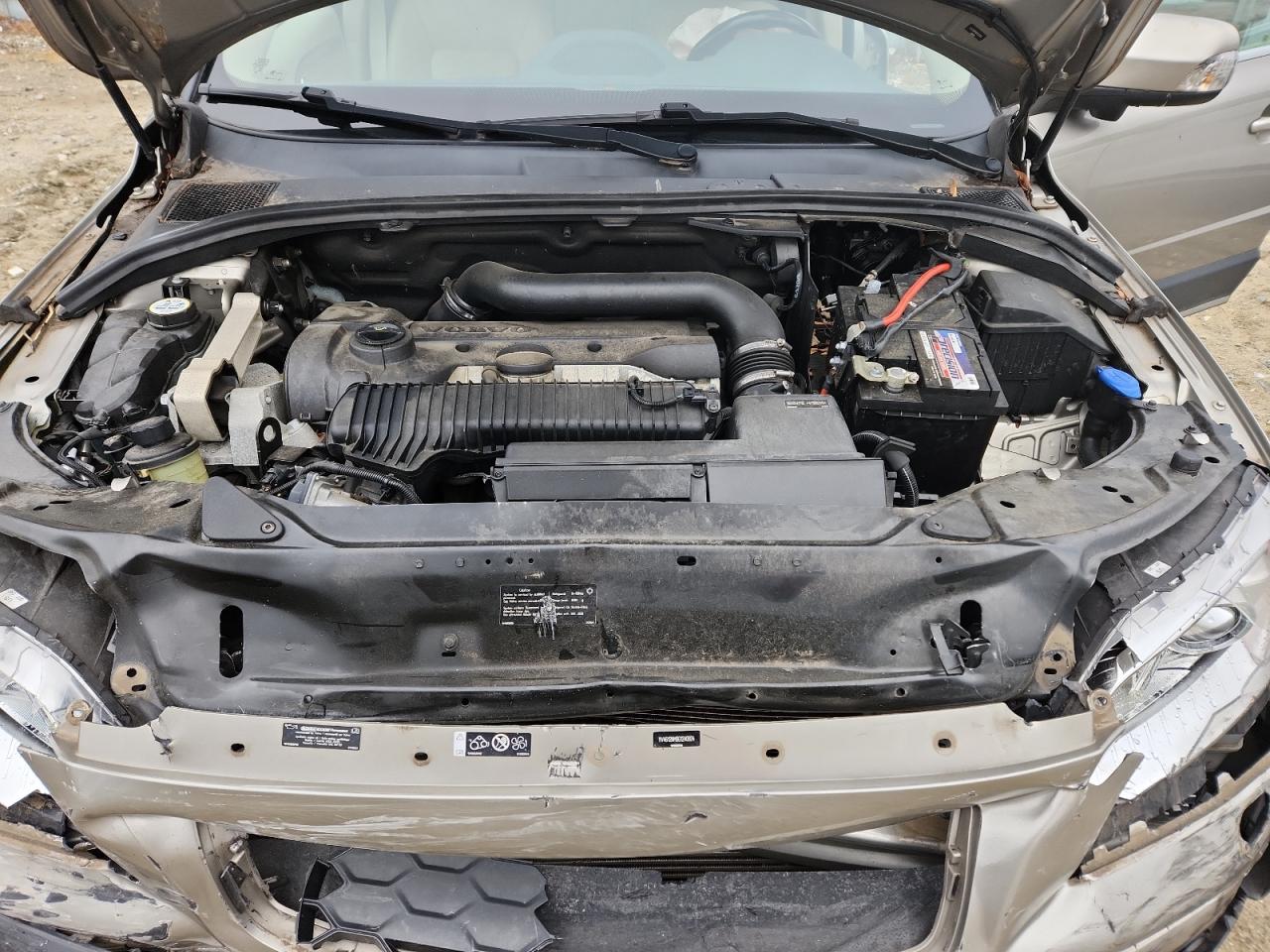 VOLVO XC70 T5 PLATINUM