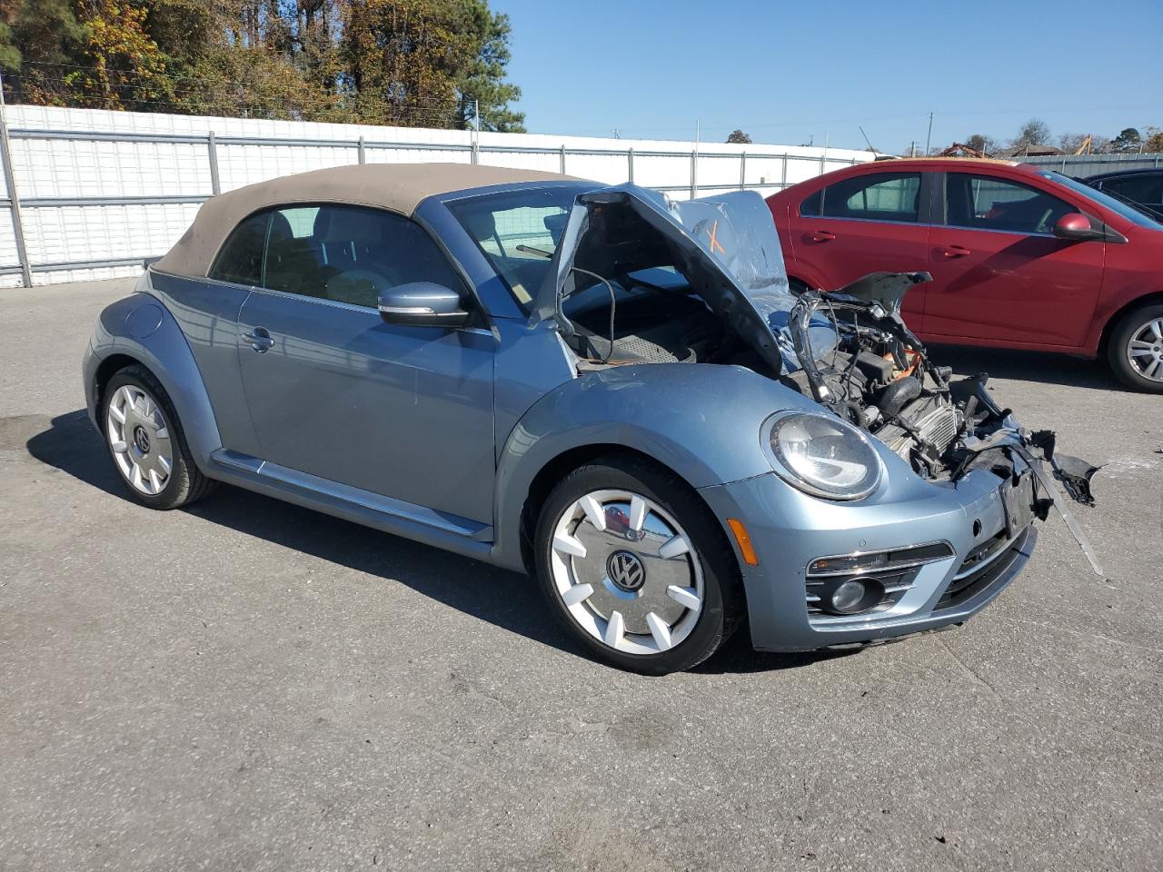 VOLKSWAGEN BEETLE S