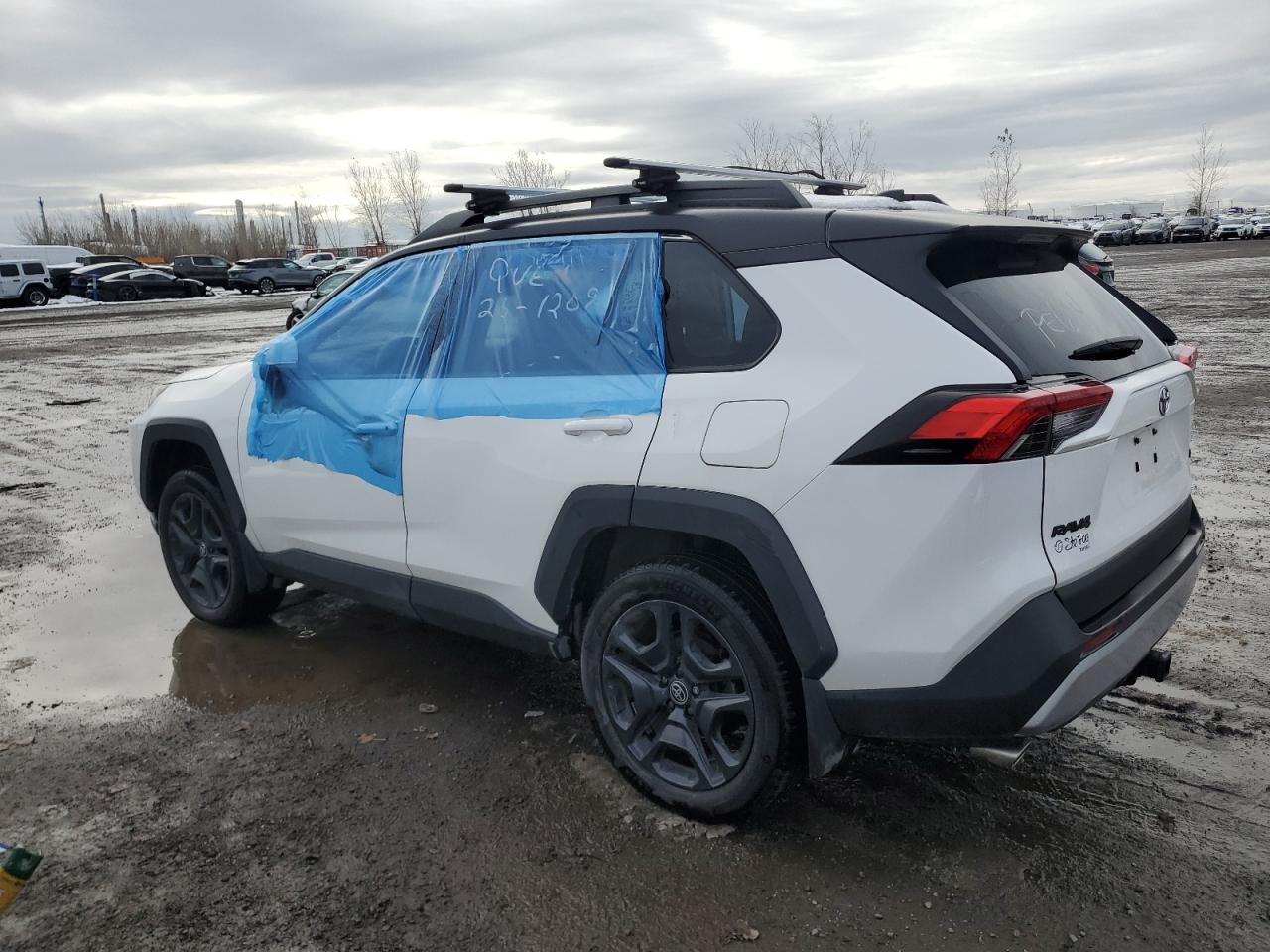 TOYOTA RAV4 ADVENTURE