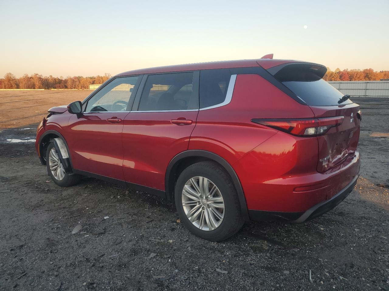 MITSUBISHI OUTLANDER ES