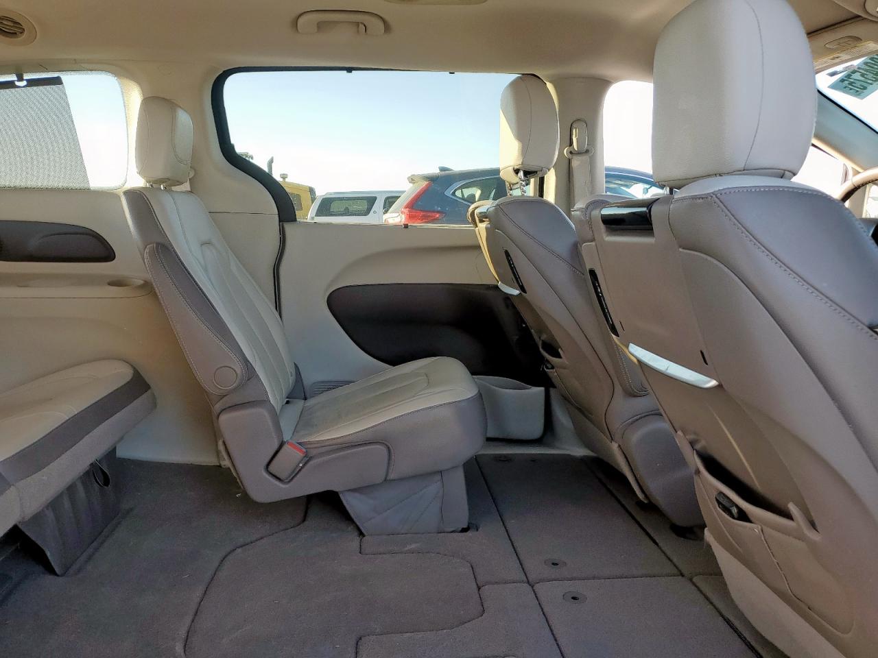 CHRYSLER PACIFICA TOURING L PLUS