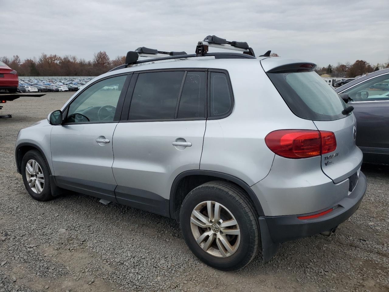 VOLKSWAGEN TIGUAN S