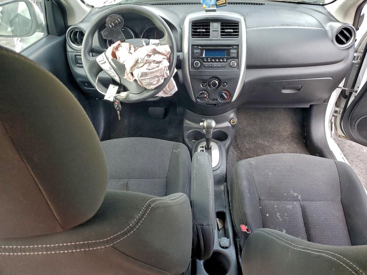 NISSAN VERSA S