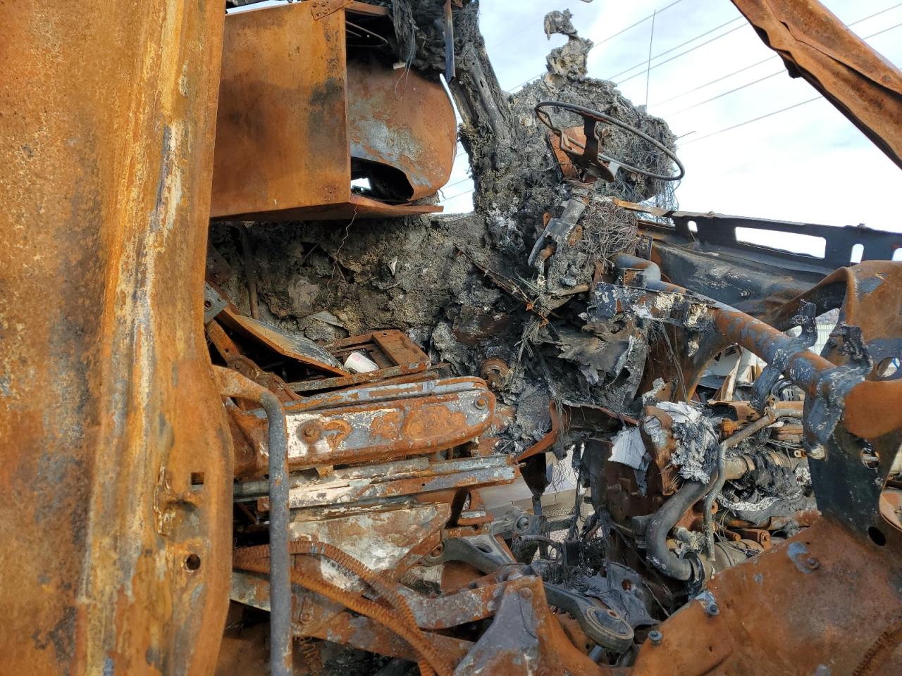 Lot #3291435134 2020 INTERNATIONAL LT625