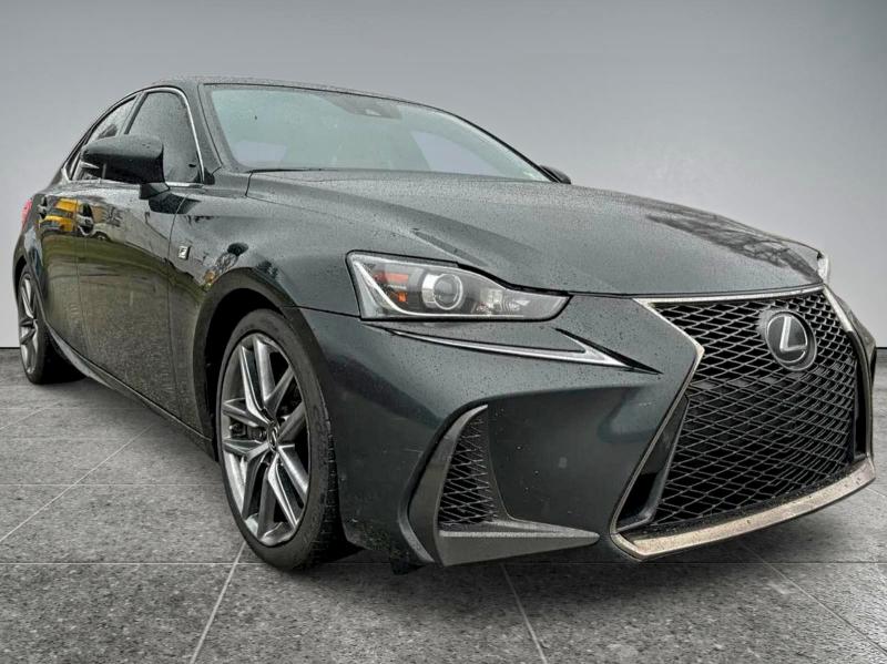 2019 LEXUS IS 300 #3296250405