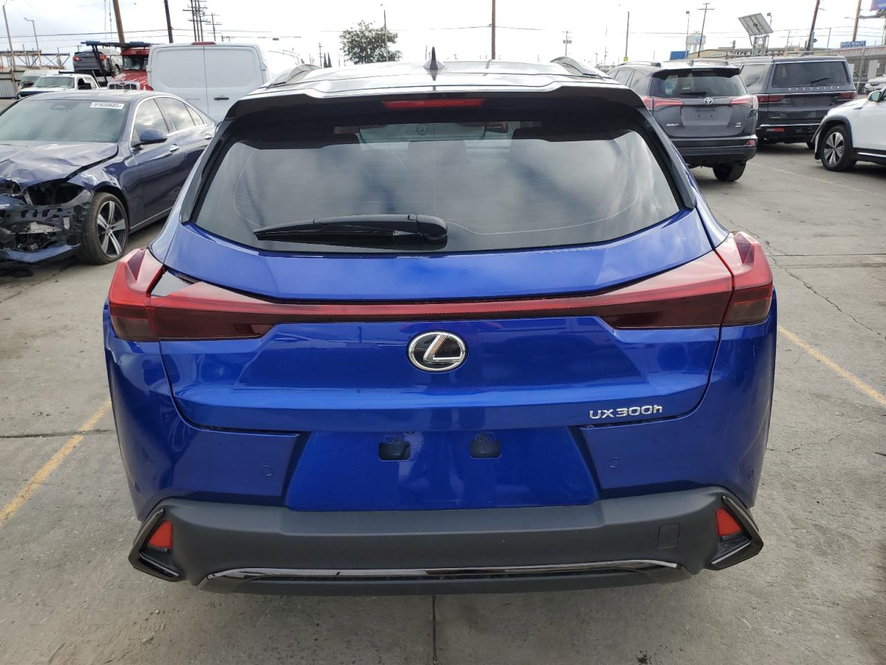 LEXUS UX 300H BASE