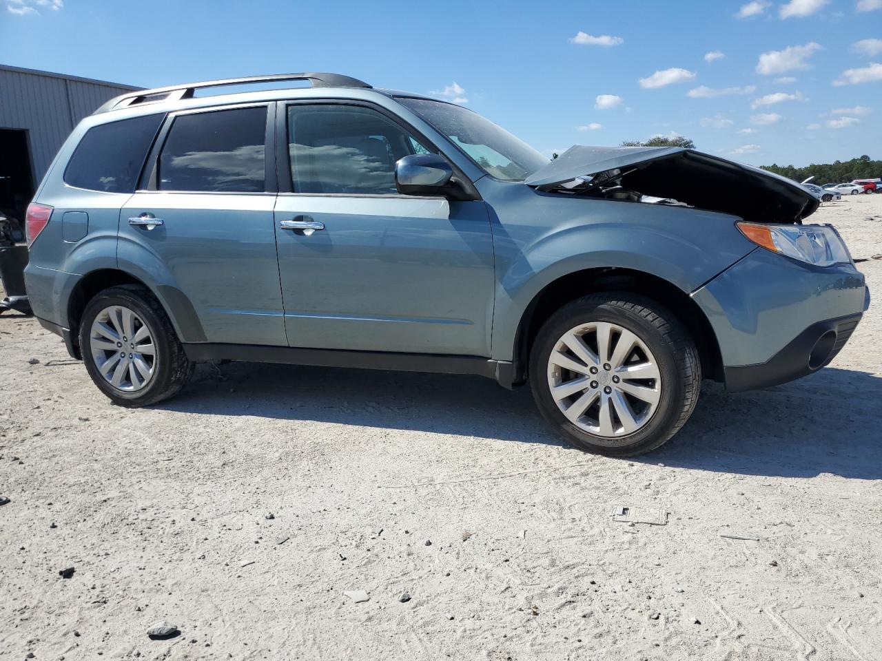 SUBARU FORESTER LIMITED