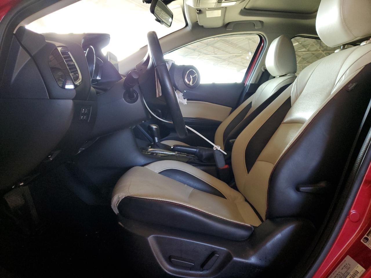 MAZDA 3 GRAND TOURING