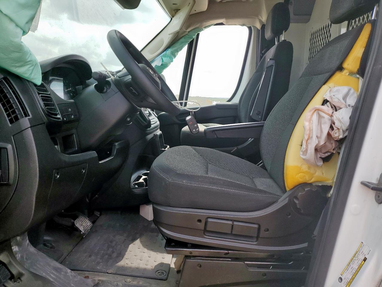 RAM PROMASTER 2500 HIGH