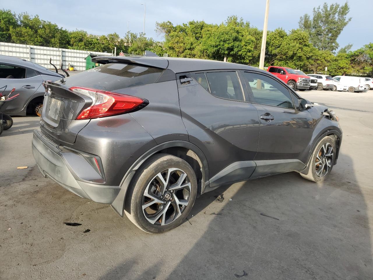 Lot #3310380983 2018 TOYOTA C-HR XLE