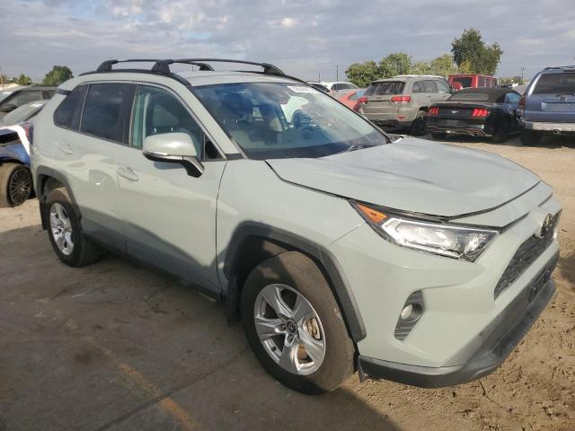 2020 TOYOTA RAV4 XLE #3286486176