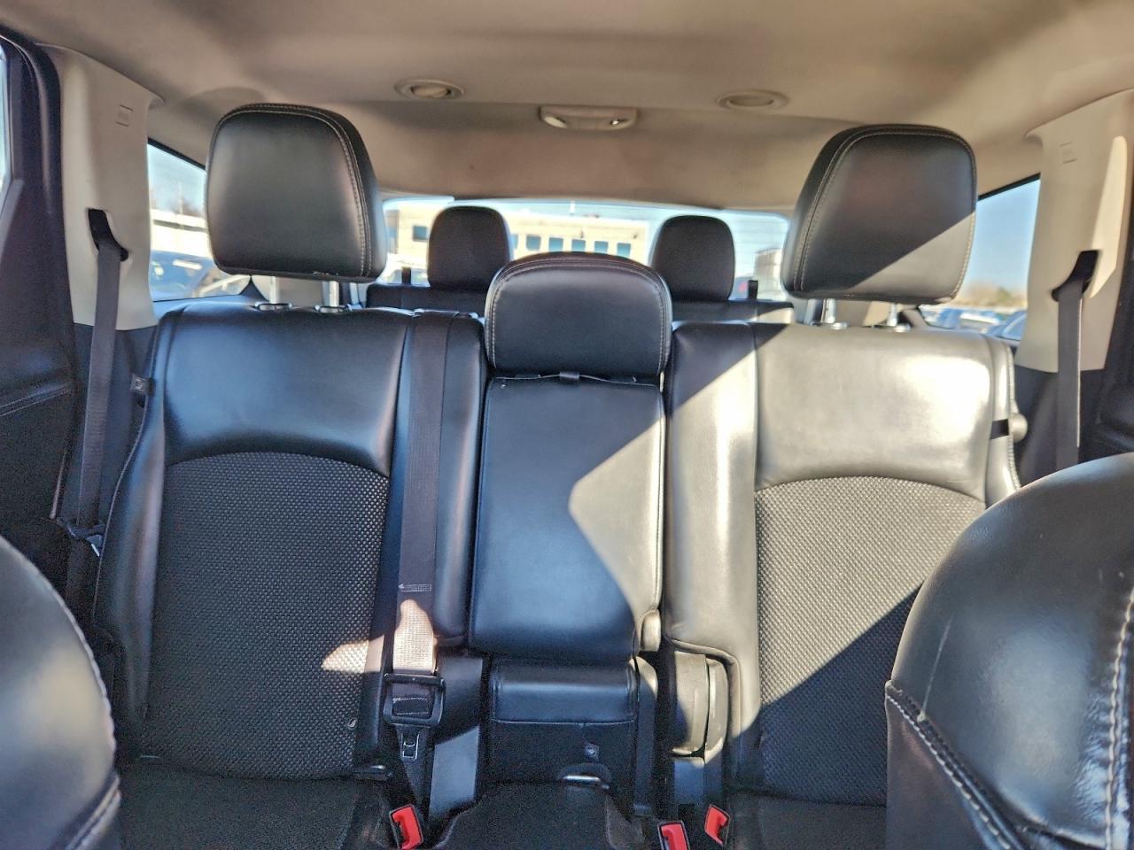 DODGE JOURNEY CROSSROAD