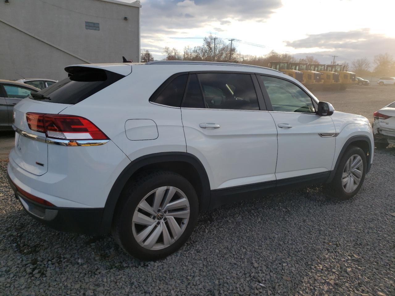VOLKSWAGEN ATLAS CROSS SPORT SE