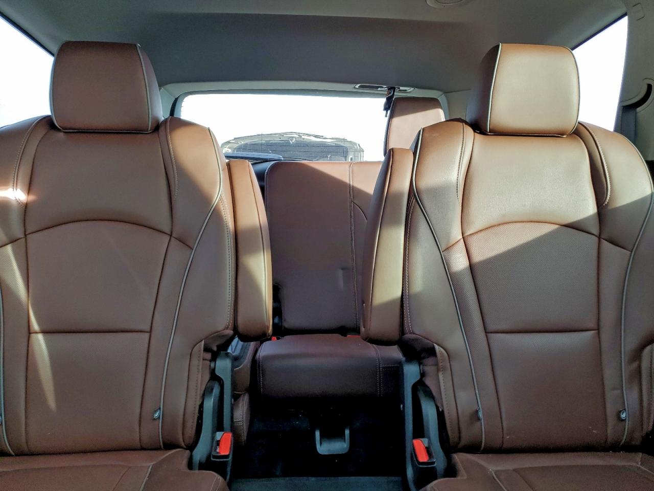 BUICK ENCLAVE AVENIR