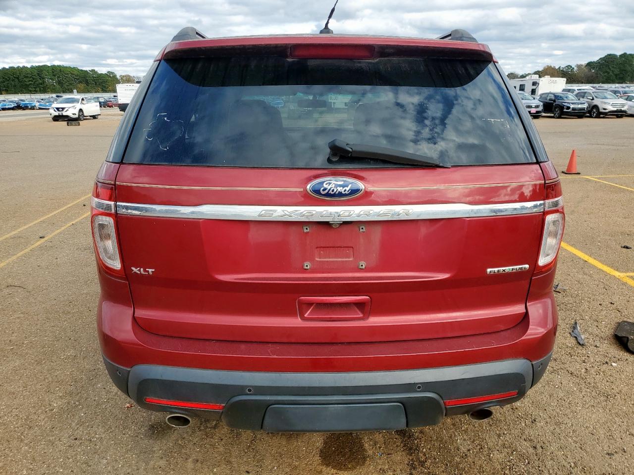 FORD EXPLORER XLT