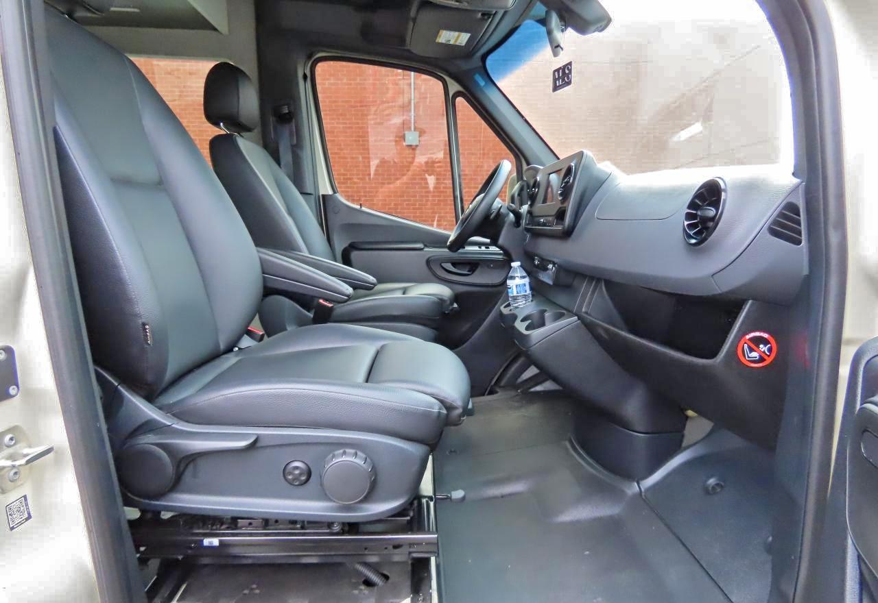 MERCEDES-BENZ SPRINTER 2500