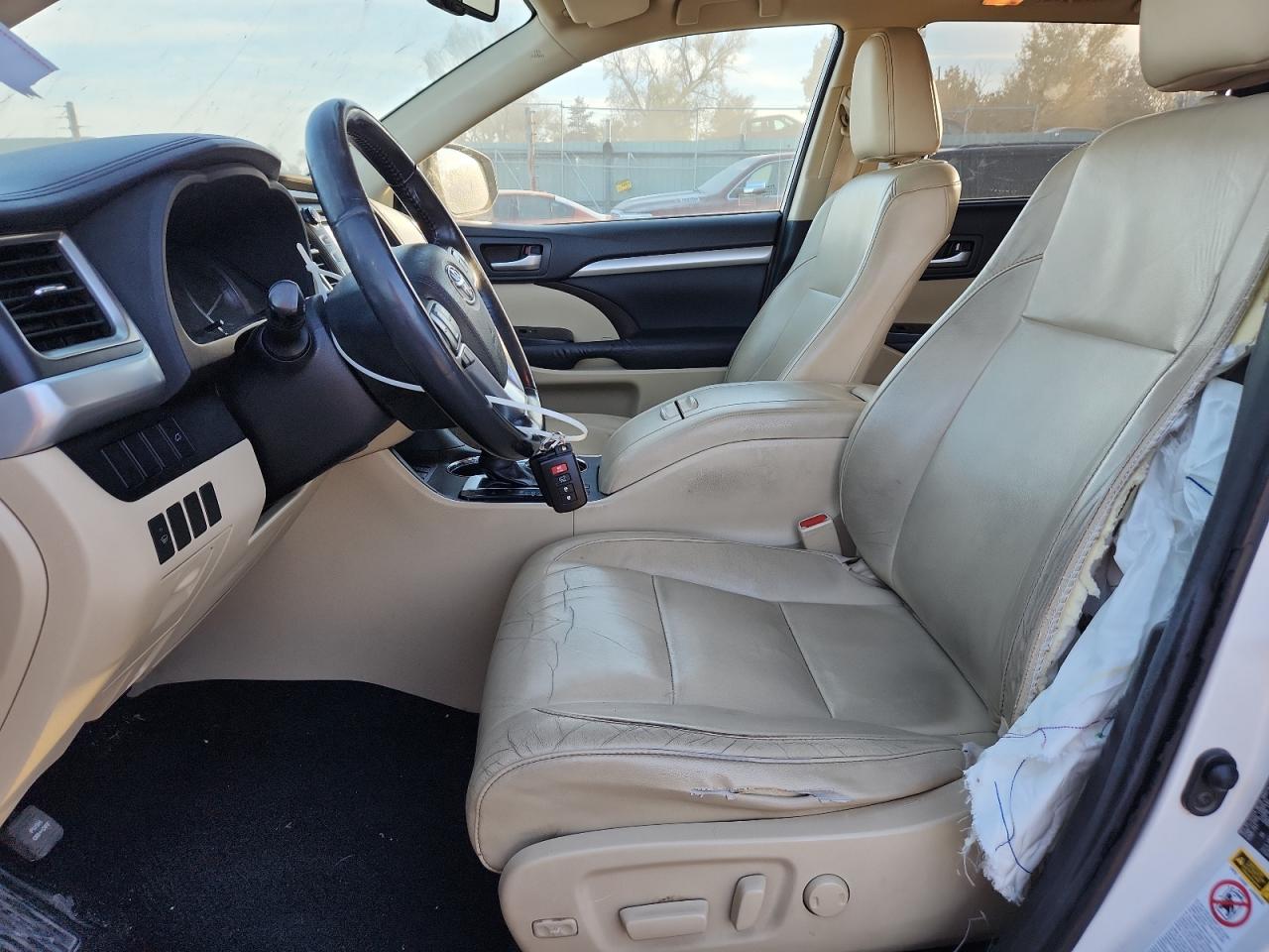 TOYOTA HIGHLANDER XLE